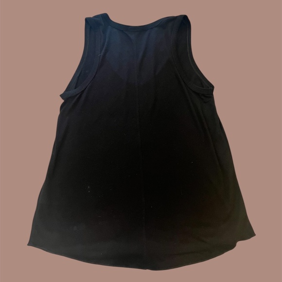 Forever 21 Black Flowy Tank Top with Scoop Hem | Medium - Picture 5 of 6